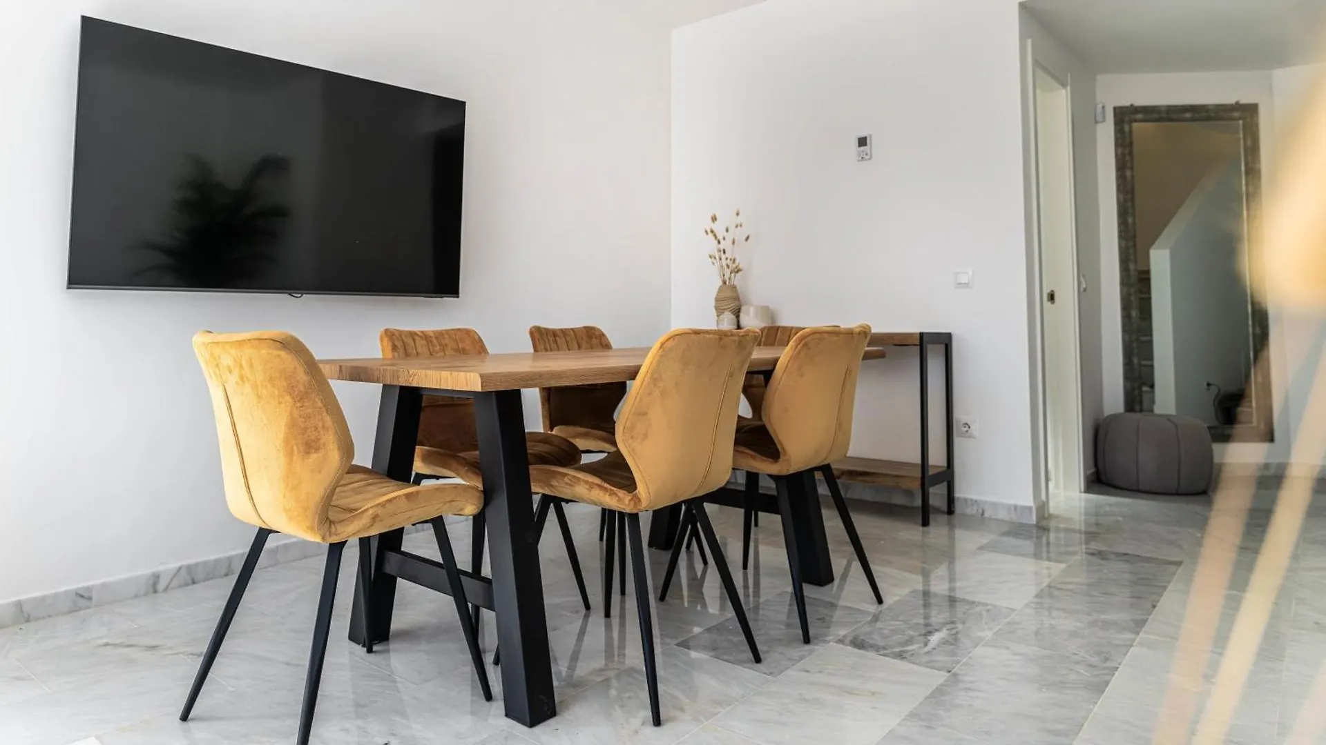 Apartment Ivy Residence 3 Modern Bbq Gated Pool Marbella