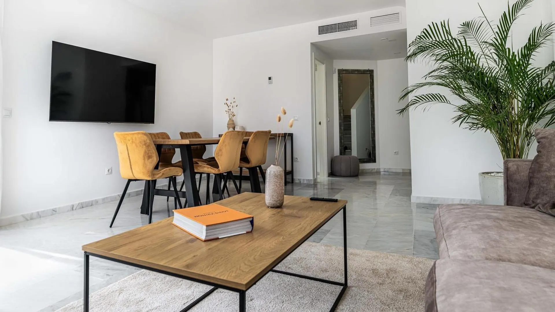 Apartment Ivy Residence 3 Modern Bbq Gated Pool Marbella Spain